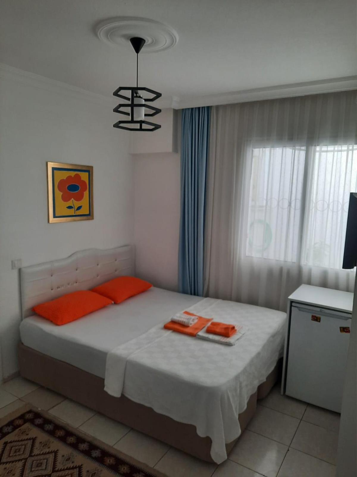 Beyaz Apart Pansiyon Çeşme Exterior foto